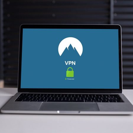 Vad är bäst: VPN eller DNS för streaming?
